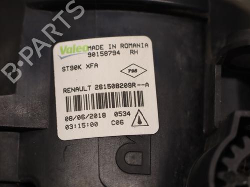 right-front-fog-light-renault-clio-iv-bh_-2012-2013-2014-2015-2016-2017-2018-2019-2020-2021-36681301 main image