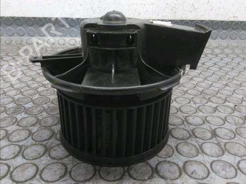 Ventilator motor PEUGEOT 206 Hatchback (2A/C) 1.4 HDi eco 70 (68 hp) 17777064