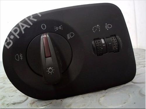 Used Headlight switch SEAT IBIZA IV SC (6J1, 6P5) 1.4 TDI (80 hp) 10225523