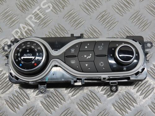 Used Climate control RENAULT CAPTUR I (J5_, H5_) 1.5 dCi 110 (110 hp) 21755704