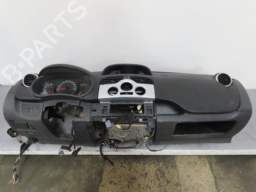 Dashboard RENAULT KANGOO Express (FW0/1_) 1.5 dCi 75 (FW07, FW10, FW04) (75 hp) 17779800