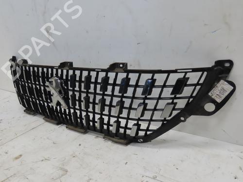 Used Grille PEUGEOT 2008 I (CU_) 1.5 BlueHDI 100 (102 hp) 30365894