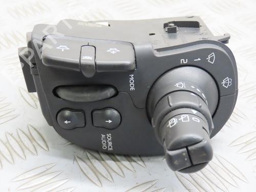 Used Steering column stalk RENAULT CLIO III (BR0/1, CR0/1) 1.5 dCi (BR17, CR17) (86 hp) 23098990