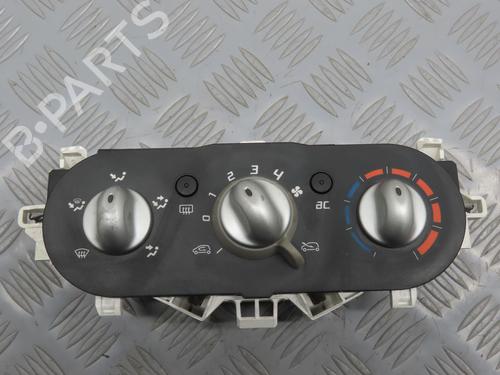 AC Styreenhet / Manøvreringsenhet RENAULT TWINGO II (CN0_) 1.5 dCi (CN0E) (64 hp) 17779496