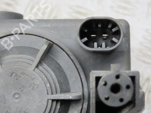 Used Right front fog light OPEL ZAFIRA / ZAFIRA FAMILY B (A05) 1.9 CDTI (M75) (150 hp) 27488867