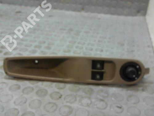 Used Left front window switch Left front window switch RENAULT ZOE (BFM_) ZOE (88 hp) 9383746 9383746