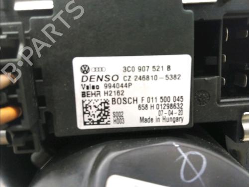 Used Heater blower motor VW GOLF V (1K1) 1.9 TDI (105 hp) 17777092