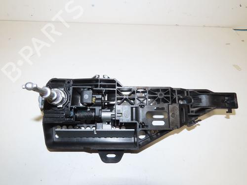 front-left-exterior-door-handle-renault-clio-iv-bh_-2012-2013-2014-2015-2016-2017-2018-2019-2020-2021-32690768 main image