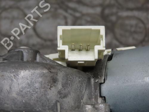 rear-wiper-motor-dacia-sandero-12-16v-8200734582-2008-17783146 main image