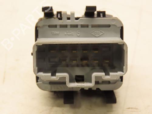 Venstre fortil elrude kontakt RENAULT CLIO III (BR0/1, CR0/1) 1.5 dCi (75 hp) 30404367