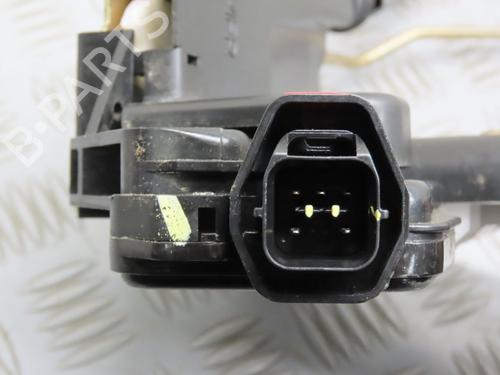 Used Front right lock KIA SPORTAGE II (JE_, KM_) 2.0 CRDi 4WD (113 hp) 21755734