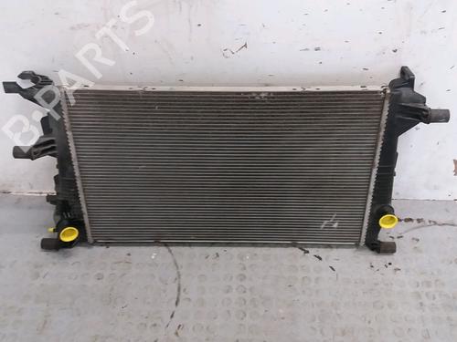 Used Water radiator RENAULT MEGANE III Hatchback (BZ0/1_, B3_) 1.5 dCi (106 hp) 9386193