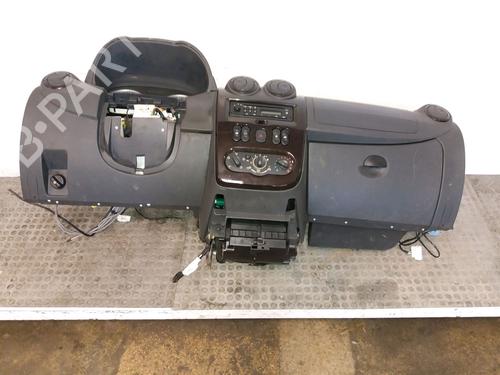 Dashboard DACIA DUSTER (HS_) 1.5 dCi 4x4 (HSMC, HSMD) (110 hp) 17779797