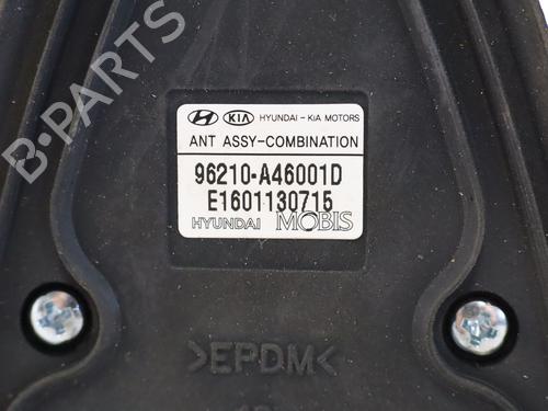 antennabase-kia-carens-iv-2013-33058724 main image