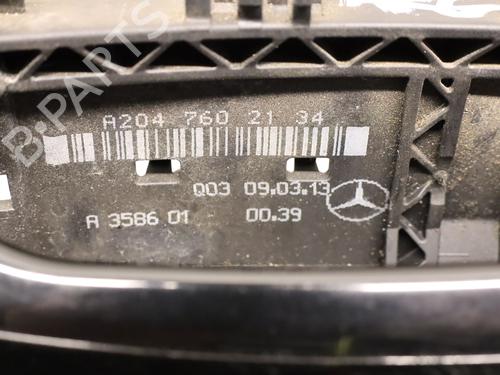rear-left-exterior-door-handle-mercedes-benz-a-class-w176-2012-2013-2014-2015-2016-2017-2018-33008690 main image