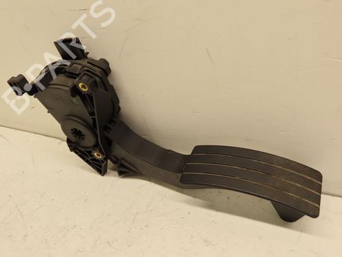 Used Pedal RENAULT TWINGO III (BCM_, BCA_) 0.9 TCe 90 (BCM9, BCM2) (90 hp) 29643575