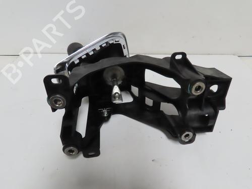 Used Gear lever Gear lever RENAULT CAPTUR II (HF_) TCe 100 (HFMT) (101 hp) 34332492 34332492