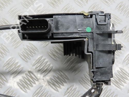 front-right-lock-citroen-c4-picasso-ii-12-thp-130-9810310280-2013-22341863 main image