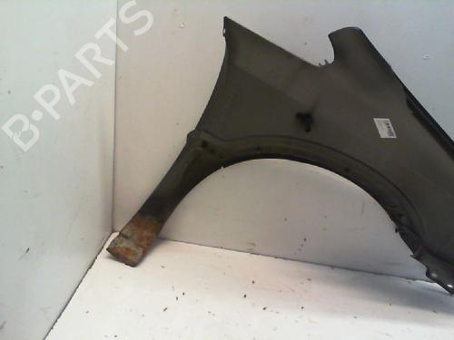 Guarda-lamas esquerdo Guarda-lamas esquerdo OPEL ZAFIRA A MPV (T98) 1.8 16V (F75) (125 hp) 9382977 9382977