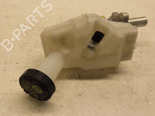Used Brake master cylinder RENAULT CAPTUR II (HF_) TCe 140 (HFN0) (140 hp) 28572450