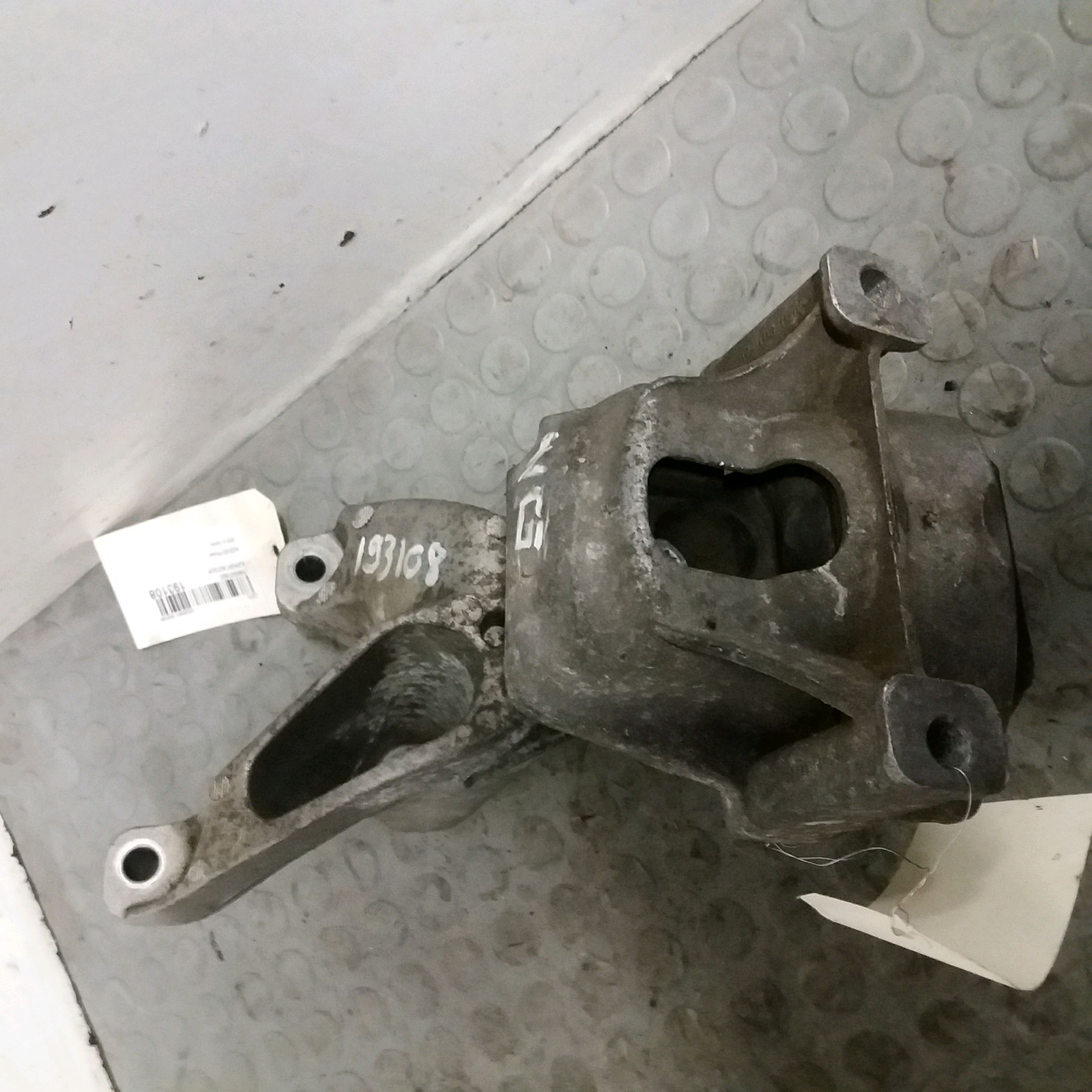 Engine mount AUDI A5 Sportback (8TA) 2.0 TFSI 9377216 BParts