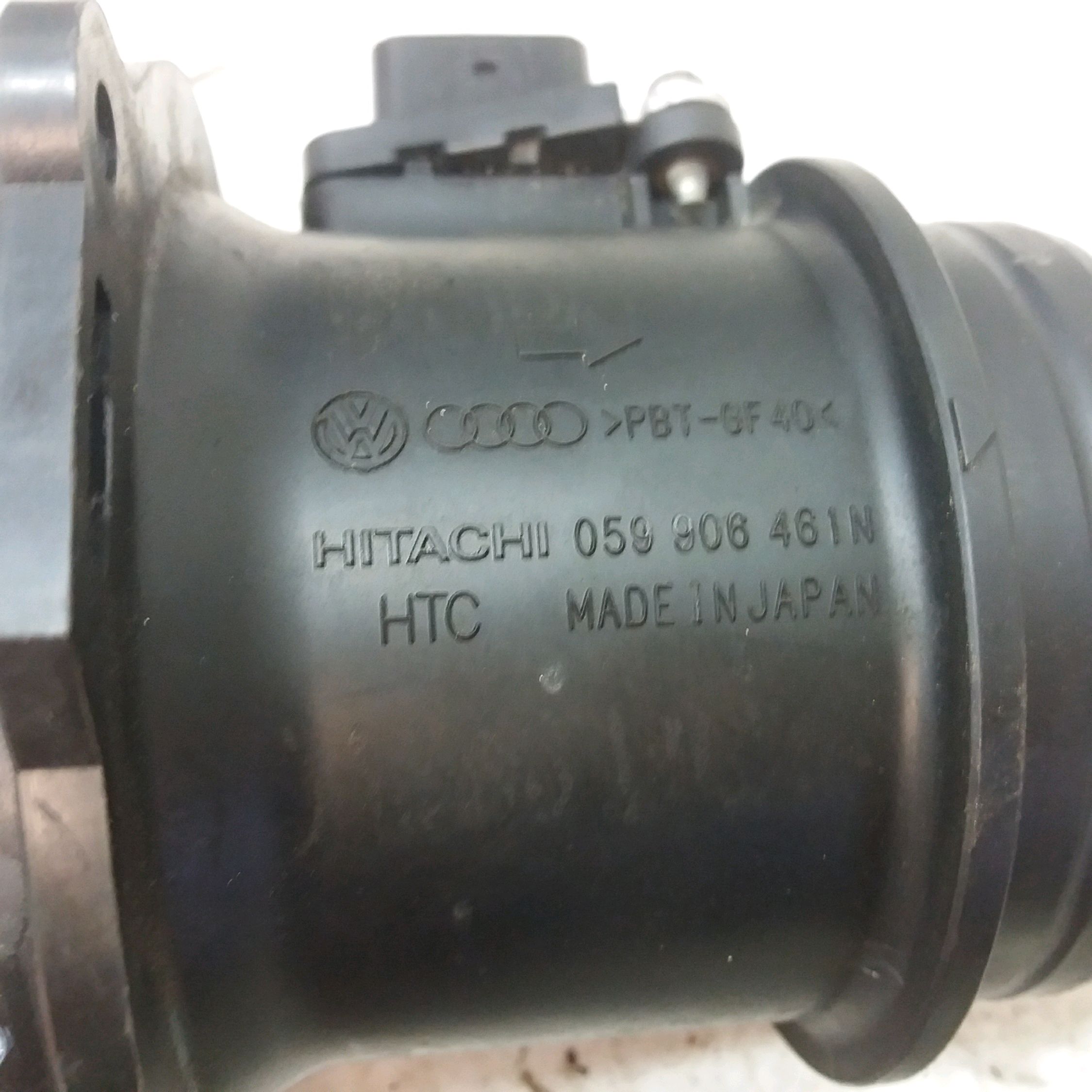 Mass air flow sensor AUDI A6 Allroad C6 (4FH) 3.0 TDI quattro 9385802