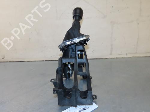 Gear lever RENAULT CLIO V (B7_) 1.0 TCe 100 (B7MT) | BP17067667M90 