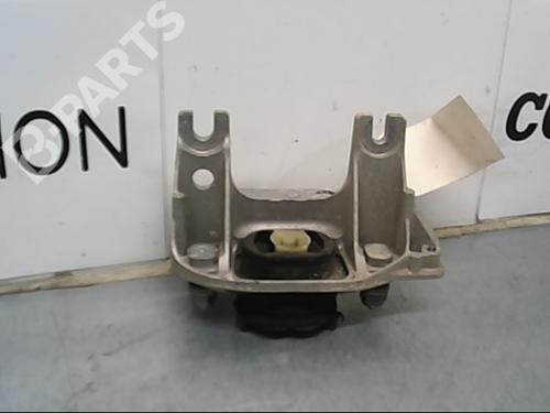 Used Engine mount Engine mount RENAULT TWINGO III (BCM_, BCA_) 0.9 TCe 90 (BCM9, BCM2) (90 hp) 9402658 9402658