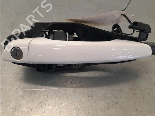 front-left-exterior-door-handle-peugeot-208-ii-ub_-up_-uw_-uj_-2019-29963274 main image