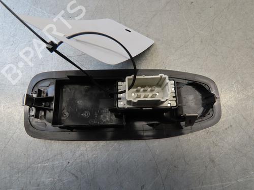 Switch PEUGEOT 208 I (CA_, CC_) 1.2 VTI 82 | BP24831618I30