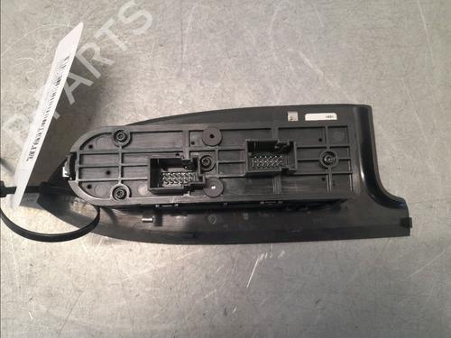 Used Left front window switch Left front window switch ALFA ROMEO GIULIETTA (940_) 1.6 JTDM (940FXD1A) (105 hp) 33808223 33808223