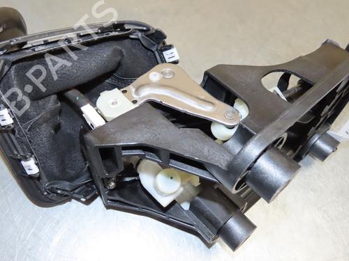 Used Gear lever CITROËN C3 III (SX) 1.2 PureTech 82 (83 hp) 16740137