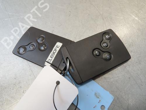 card-reader-renault-clio-iv-bh_-2012-2013-2014-2015-2016-2017-2018-2019-2020-2021-24831586 main image