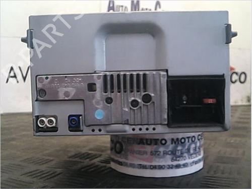 Used Radio VW GOLF VI (5K1) 2.0 TDI (140 hp) 9407516