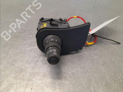 Forlygtekontakt Forlygtekontakt RENAULT KANGOO / GRAND KANGOO II (KW0/1_) 1.5 dCi 90 (KW05, KW08, KW0G, KW11) (90 hp) 33680631 33680631