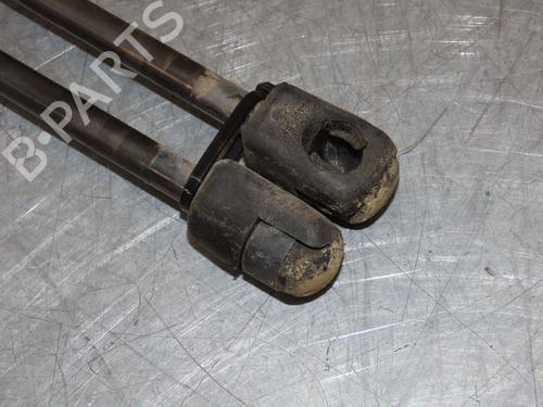 Tailgate lift support PEUGEOT 3008 I MPV (0U_) 1.6 BlueHDi 120 | BP26511677C138 