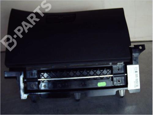 Used Glove box BMW 3 (E46) 330 d (204 hp) 9451790