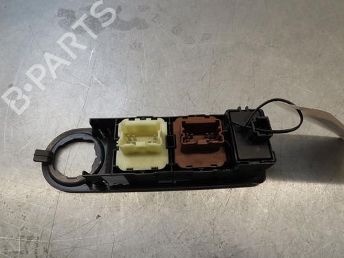Left front window switch RENAULT CLIO IV (BH_) 0.9 TCe 90 (BHNF, BHMA, BHMH, BHJK, BHJR) | BP24831630I27 
