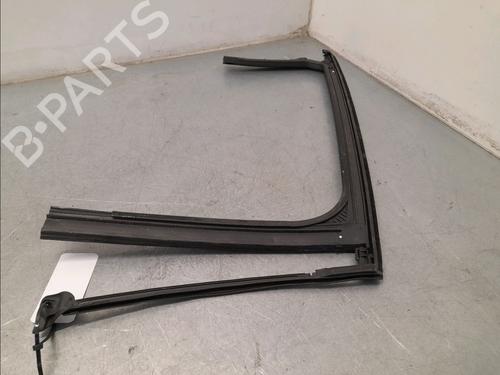 door-moulding-trim-renault-clio-v-b7_-2019-32691080 main image