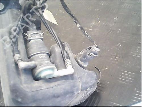 Used Windscreen washer tank Windscreen washer tank OPEL ZAFIRA / ZAFIRA FAMILY B (A05) 1.7 CDTI (M75) (125 hp) 9407643 9407643