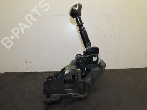 Used Gear lever PEUGEOT 208 II (UB_, UP_, UW_, UJ_) 1.2 PureTech 100 (101 hp) 32487140