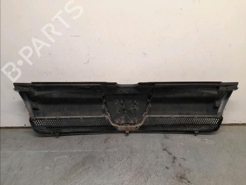 Used Grille PEUGEOT BOXER Bus (244, Z_) 2.0 HDi (84 hp) 12943908