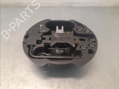 Annen RENAULT TWINGO II (CN0_) 1.2 16V (CN0K, CN0V, CN0A) (76 hp) 30047592