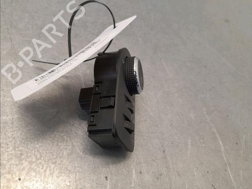 Forlygtekontakt Forlygtekontakt OPEL CROSSLAND X / CROSSLAND (P17, P2QO) 1.2 (75) (110 hp) 33860452 33860452