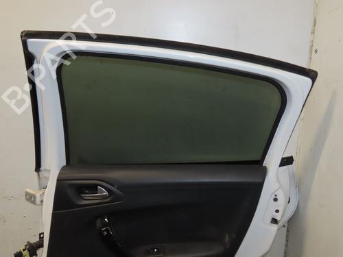 Used Right rear door PEUGEOT 208 I (CA_, CC_) 1.2 THP 110 (110 hp) 26511646