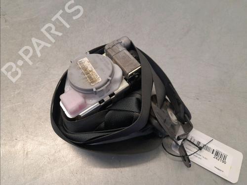 hyre-foran-beltestrammer-renault-kadjar-ha_-hl_-2015-30138772 main image