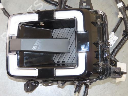 Used Left daytime light Left daytime light RENAULT 5 E-Tech 150 (150 hp) 40025600 40025600