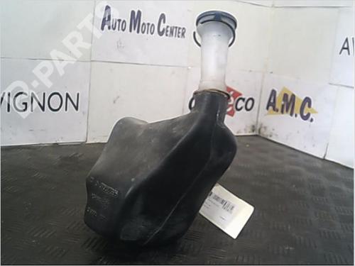 Used Windscreen washer tank CITROËN SAXO (S0, S1) 1.5 D (57 hp) 9407820