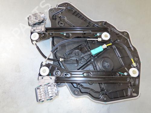 Rudehejsemekanisme venstre bagtil TESLA MODEL Y (5YJY) EV (261 hp) 32253809