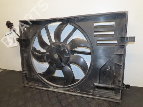 Used Radiator fan VW GOLF VII (5G1, BQ1, BE1, BE2) 1.6 TDI (105 hp) 30767219